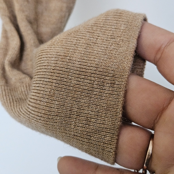 J.Crew Sz M 100% Fine Merino Wool Tan Beige Minimalist Button-Up Cardigan - Picture 5 of 11